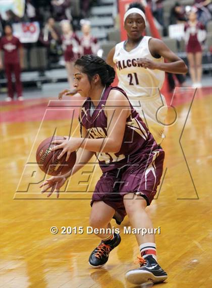 Thumbnail 2 in Independence vs. Sierra (CIF Central - D2 Girls Final) photogallery.