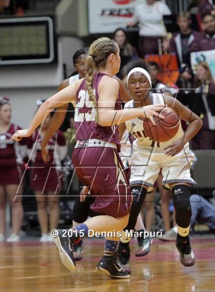 Thumbnail 2 in Independence vs. Sierra (CIF Central - D2 Girls Final) photogallery.