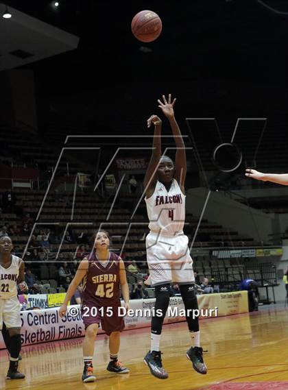 Thumbnail 2 in Independence vs. Sierra (CIF Central - D2 Girls Final) photogallery.