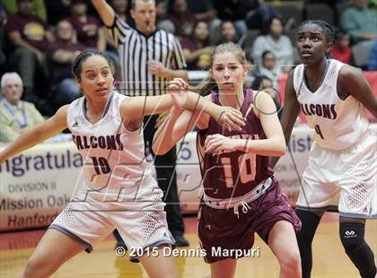 Thumbnail 1 in Independence vs. Sierra (CIF Central - D2 Girls Final) photogallery.
