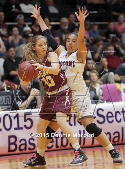Thumbnail 1 in Independence vs. Sierra (CIF Central - D2 Girls Final) photogallery.