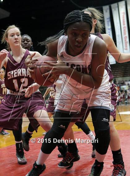 Thumbnail 1 in Independence vs. Sierra (CIF Central - D2 Girls Final) photogallery.