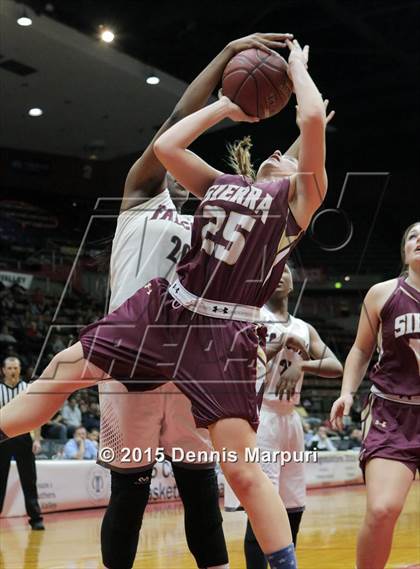 Thumbnail 3 in Independence vs. Sierra (CIF Central - D2 Girls Final) photogallery.