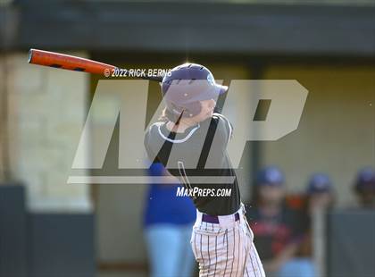 Thumbnail 1 in Grand Oaks vs Willis photogallery.