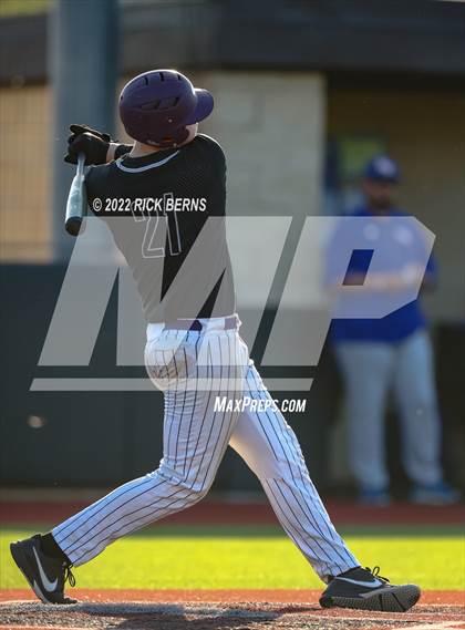 Thumbnail 2 in Grand Oaks vs Willis photogallery.
