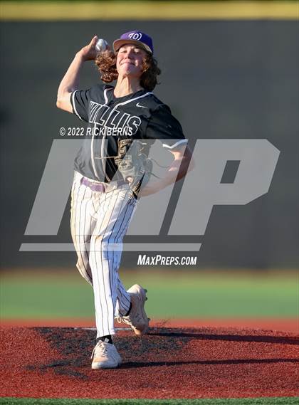 Thumbnail 1 in Grand Oaks vs Willis photogallery.