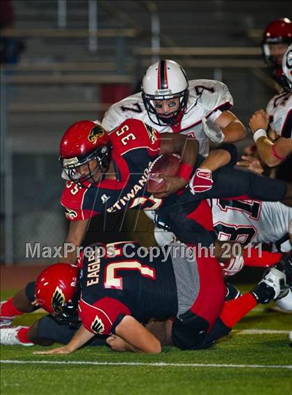 Thumbnail 2 in Glendora vs. Etiwanda photogallery.