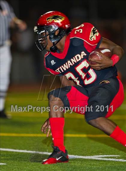 Thumbnail 2 in Glendora vs. Etiwanda photogallery.
