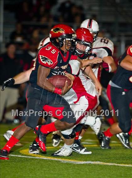 Thumbnail 2 in Glendora vs. Etiwanda photogallery.