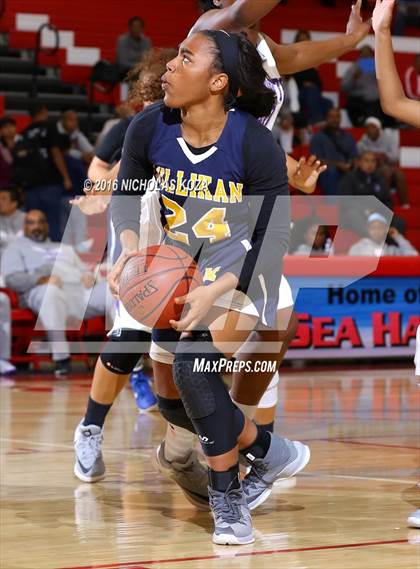 Thumbnail 3 in St. Anthony vs. Millikan (Battle of the Beach) photogallery.