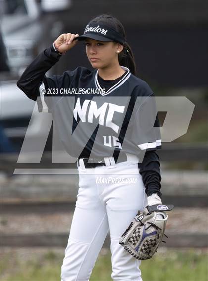 Thumbnail 2 in North Monterey County vs Aptos (Stevenson School) photogallery.