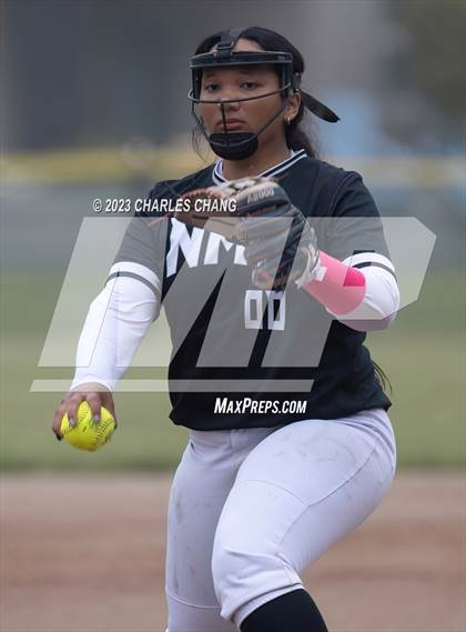 Thumbnail 2 in North Monterey County vs Aptos (Stevenson School) photogallery.