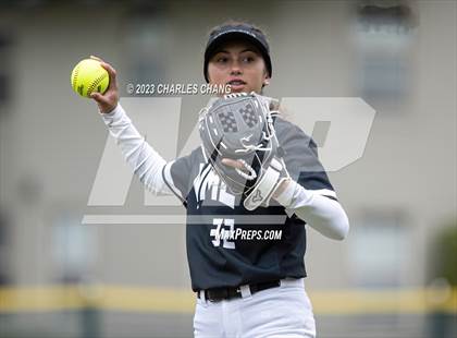 Thumbnail 2 in North Monterey County vs Aptos (Stevenson School) photogallery.