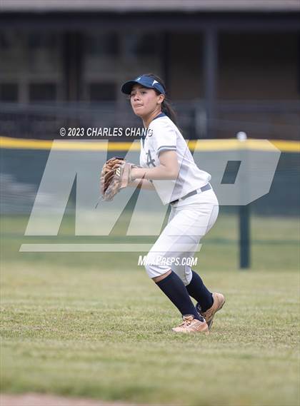 Thumbnail 2 in North Monterey County vs Aptos (Stevenson School) photogallery.
