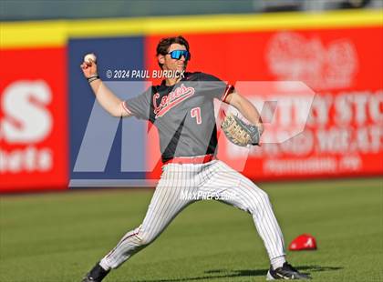 Thumbnail 2 in Avonworth vs. Neumann-Goretti (PIAA 3A Championship) photogallery.
