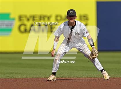 Thumbnail 2 in Avonworth vs. Neumann-Goretti (PIAA 3A Championship) photogallery.