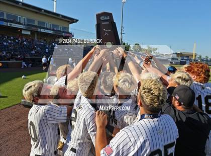 Thumbnail 2 in Avonworth vs. Neumann-Goretti (PIAA 3A Championship) photogallery.
