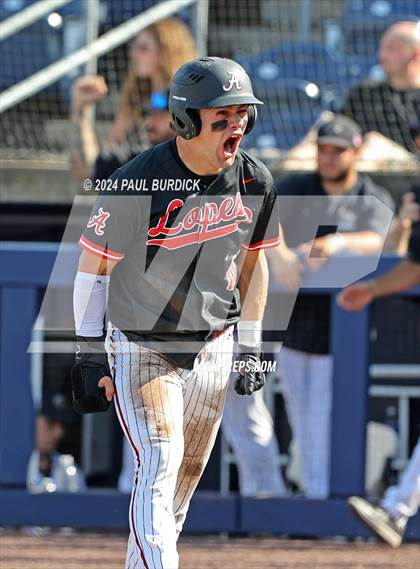 Thumbnail 2 in Avonworth vs. Neumann-Goretti (PIAA 3A Championship) photogallery.
