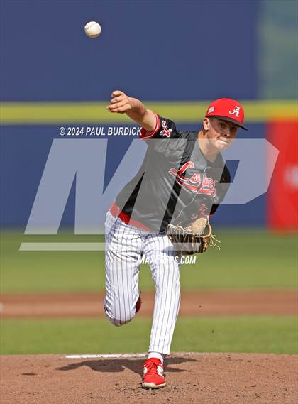Thumbnail 2 in Avonworth vs. Neumann-Goretti (PIAA 3A Championship) photogallery.