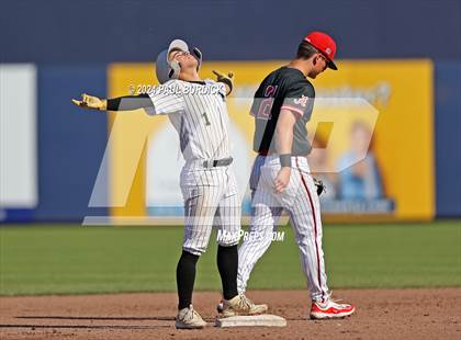 Thumbnail 2 in Avonworth vs. Neumann-Goretti (PIAA 3A Championship) photogallery.