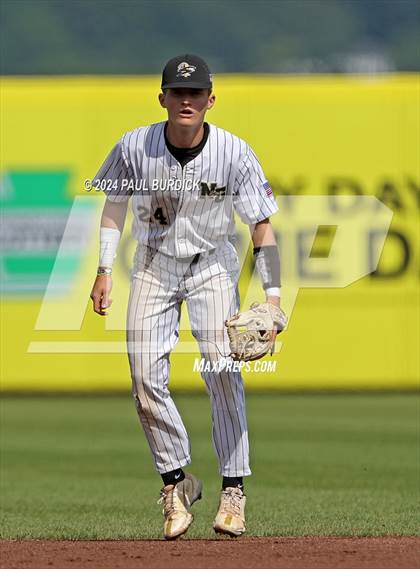 Thumbnail 3 in Avonworth vs. Neumann-Goretti (PIAA 3A Championship) photogallery.