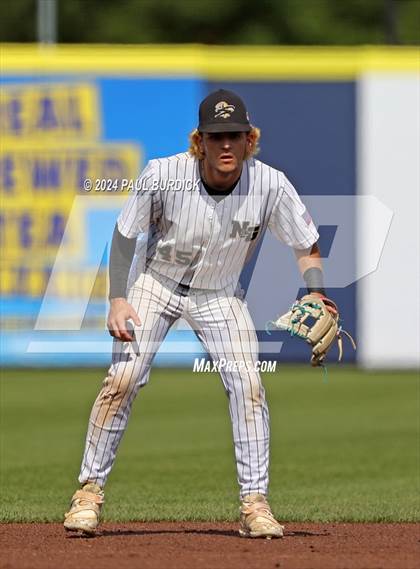 Thumbnail 1 in Avonworth vs. Neumann-Goretti (PIAA 3A Championship) photogallery.