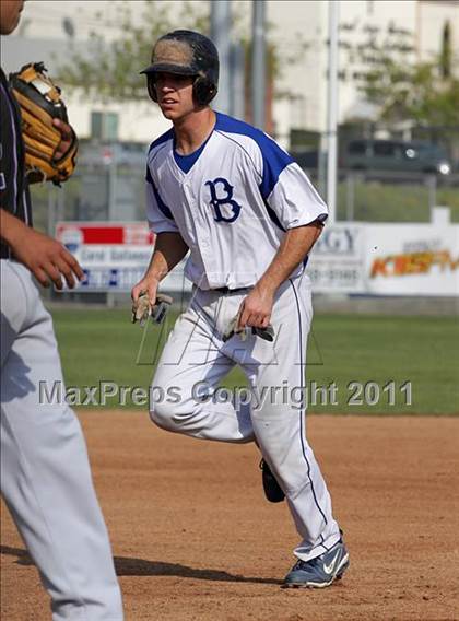 Thumbnail 1 in Hoover @ Burbank photogallery.
