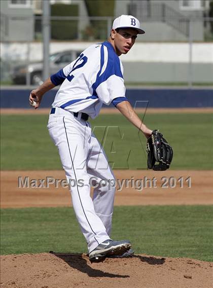 Thumbnail 3 in Hoover @ Burbank photogallery.