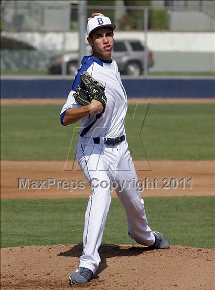 Thumbnail 1 in Hoover @ Burbank photogallery.