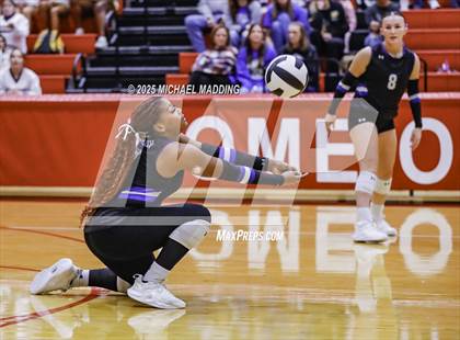 Thumbnail 3 in Hardin vs Warren (UIL Volleyball 3A DII Bi-District) photogallery.