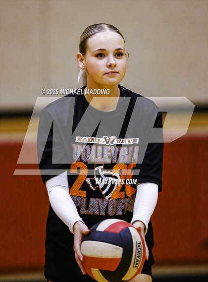 Thumbnail 3 in Hardin vs Warren (UIL Volleyball 3A DII Bi-District) photogallery.