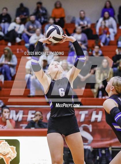 Thumbnail 1 in Hardin vs Warren (UIL Volleyball 3A DII Bi-District) photogallery.