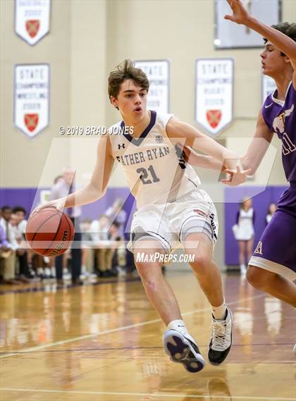Thumbnail 2 in Lipscomb Academy @ Father Ryan photogallery.