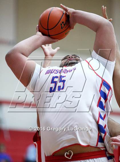 Thumbnail 2 in Carter-Riverside @ Grapevine photogallery.