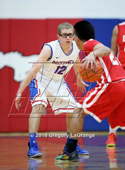 Thumbnail 1 in Carter-Riverside @ Grapevine photogallery.