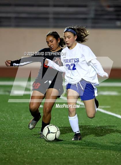 Thumbnail 2 in Morro Bay vs. Santa Maria (CIF CCS Semifinal) photogallery.