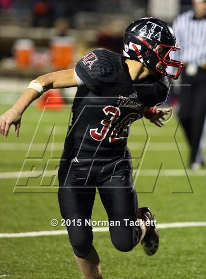 Thumbnail 2 in Attica vs. Victoria (KSHSAA 8-Man Division II Final) photogallery.
