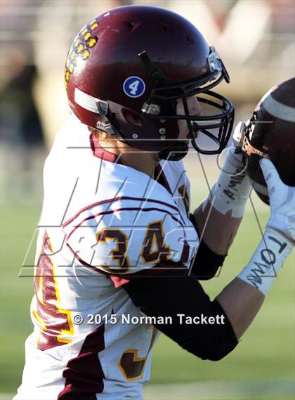 Thumbnail 2 in Attica vs. Victoria (KSHSAA 8-Man Division II Final) photogallery.
