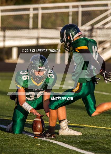 Thumbnail 3 in Woodgrove @ Loudoun Valley photogallery.