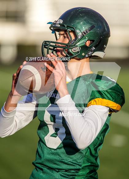 Thumbnail 2 in Woodgrove @ Loudoun Valley photogallery.