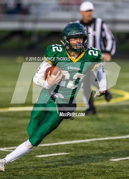 Thumbnail 2 in Woodgrove @ Loudoun Valley photogallery.