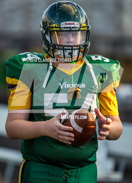 Thumbnail 3 in Woodgrove @ Loudoun Valley photogallery.