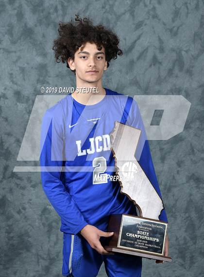 Thumbnail 2 in La Jolla Country Day (CIF State D3 Award Photos) photogallery.