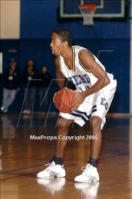 Thumbnail 2 in Modesto Chr. vs. Elk Grove (Hoops for Hungry) photogallery.