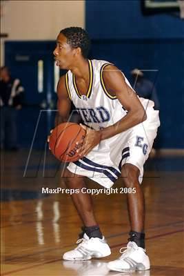 Thumbnail 3 in Modesto Chr. vs. Elk Grove (Hoops for Hungry) photogallery.