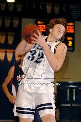 Thumbnail 2 in Modesto Chr. vs. Elk Grove (Hoops for Hungry) photogallery.