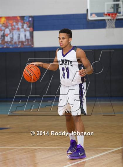 Thumbnail 3 in Humble vs. Clear Falls (McDonald's Texas Invitational) photogallery.