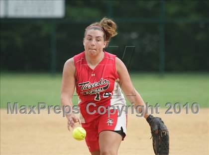 Thumbnail 3 in Chapel Field Christian @ Tuxedo (Section 9 Class C Semifinal) photogallery.