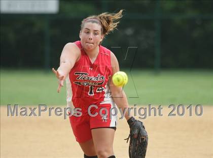 Thumbnail 1 in Chapel Field Christian @ Tuxedo (Section 9 Class C Semifinal) photogallery.
