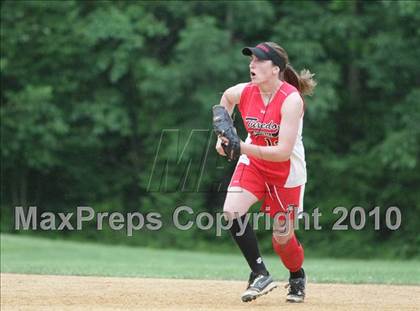 Thumbnail 2 in Chapel Field Christian @ Tuxedo (Section 9 Class C Semifinal) photogallery.